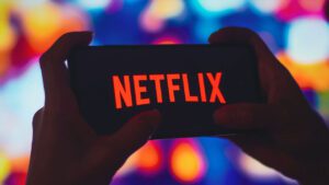 Joseph State, ex creative lead di Halo Infinite e scrittore di ODST e Destiny, lavorerà a un titolo AAA per Netflix